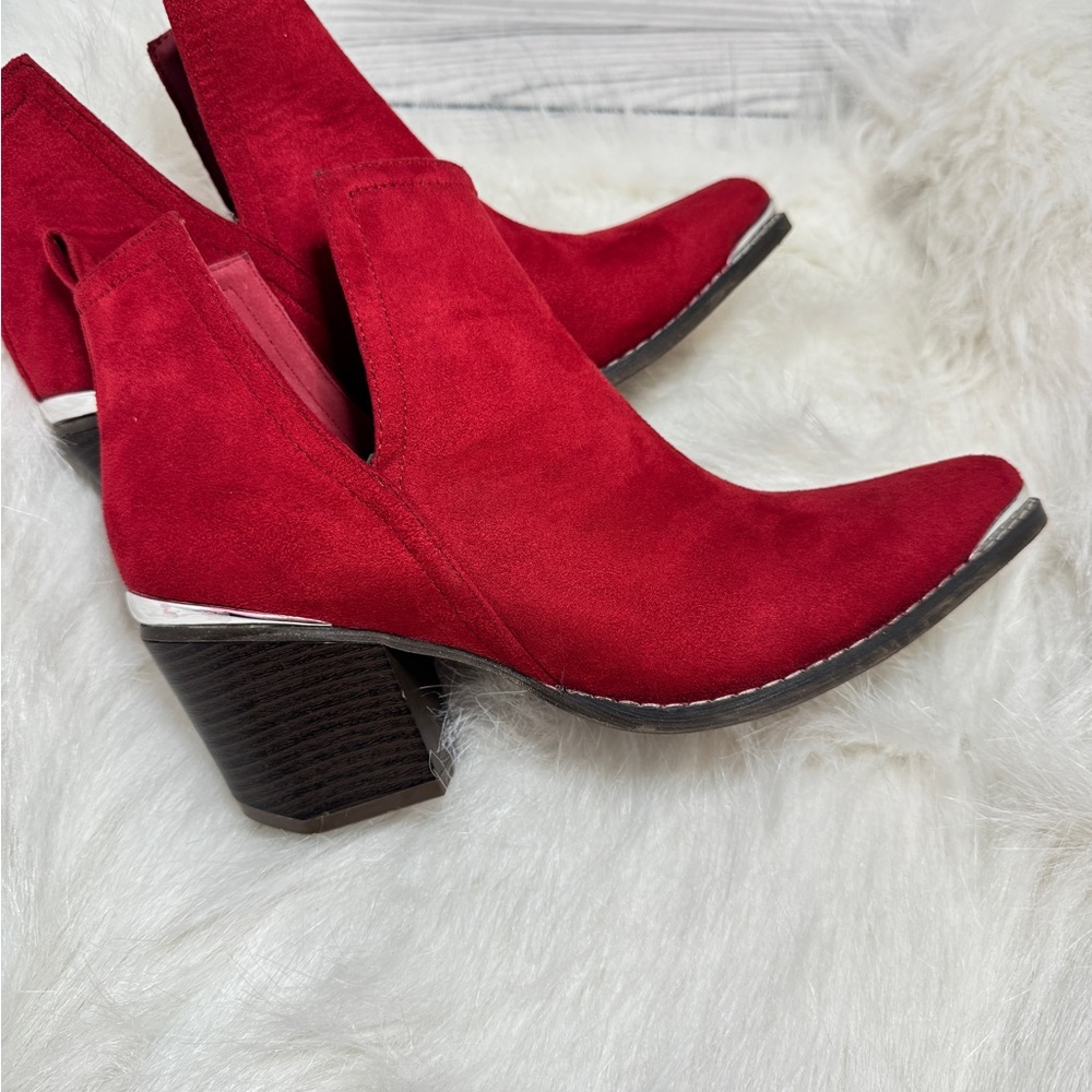 Journee collection Issla red booties 8.5 nwt - Picture 4 of 8